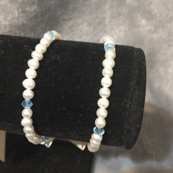Fresh Water Pearls and Swarovski Crystal Bracelets - Picture 3 of 5